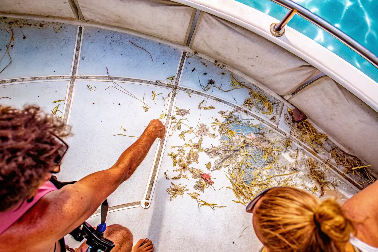 Ocean surface contaminated with microplastic particles and plastic debris β a global environmental crisis